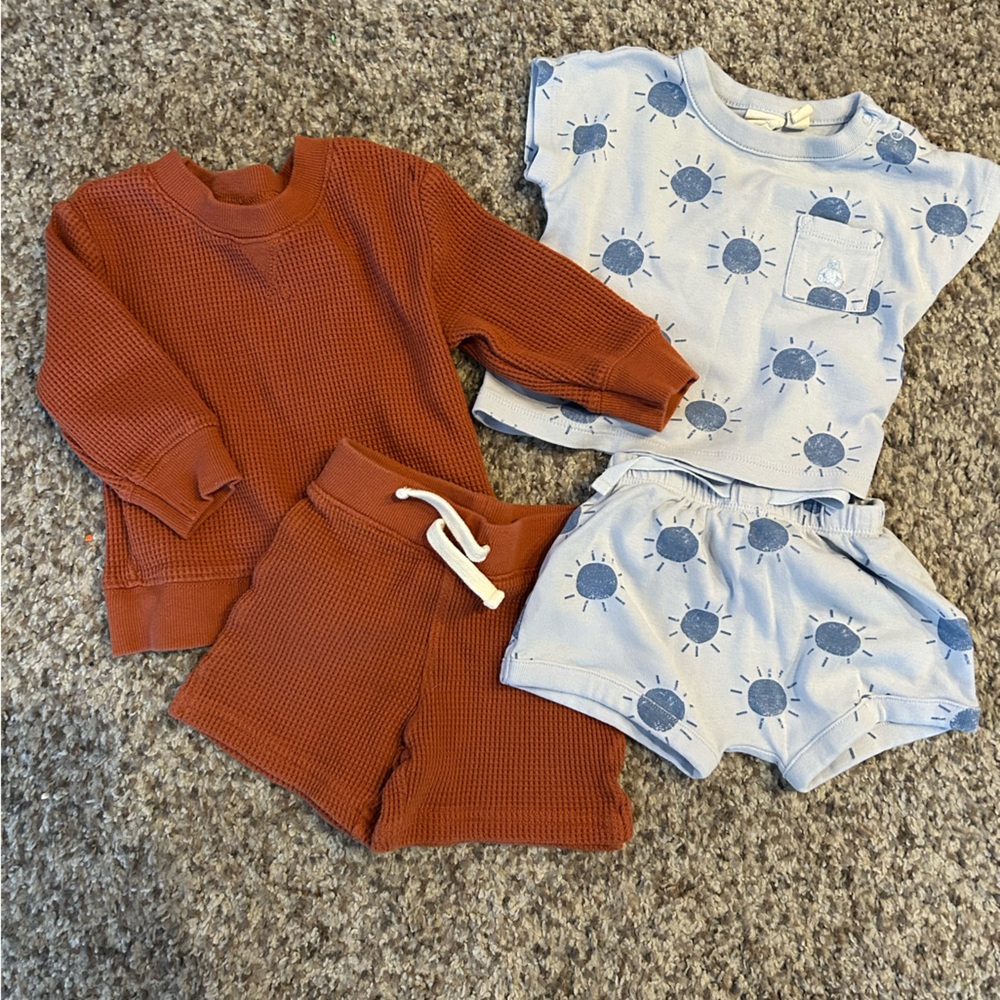 Bundle of two short outfits size 3-6 months